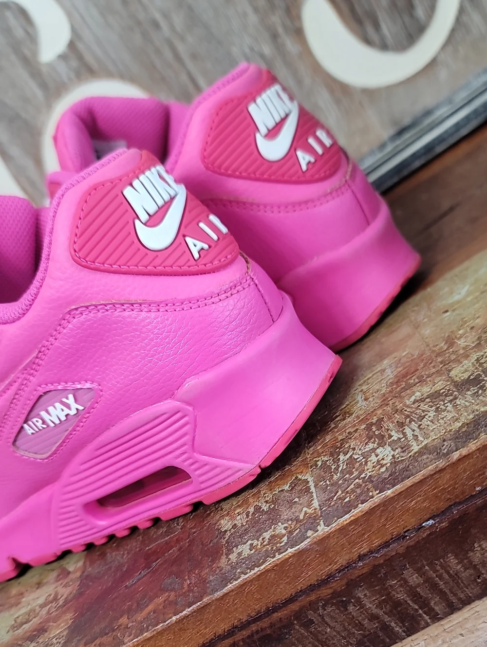 🔥 Nike Air Max 90 LTR 'Laser Fuchsia' Wmns 8.5 Good Cond. Fast Shipping